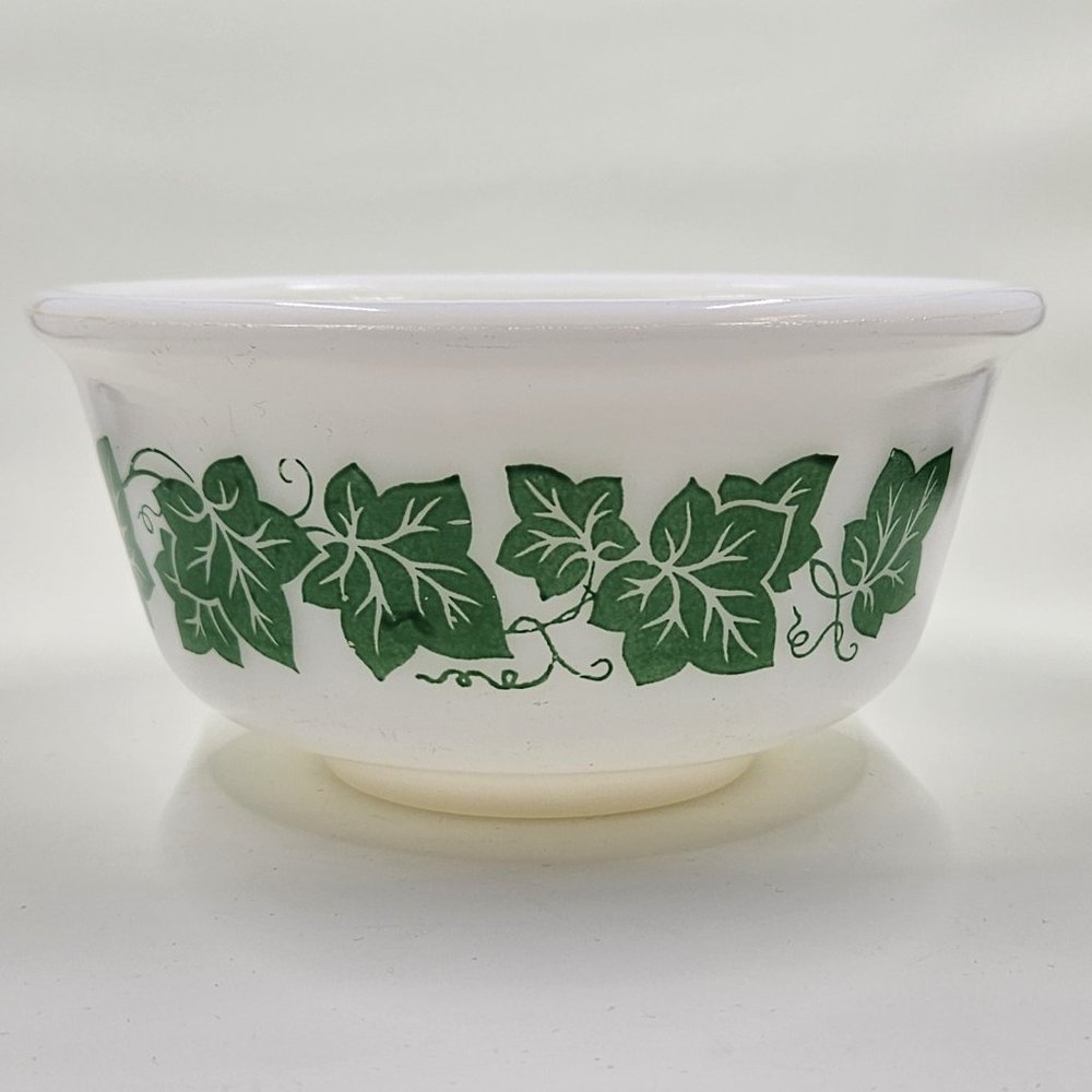 1940s Hazel Atlas 6 Inch Bowl Green Ivy